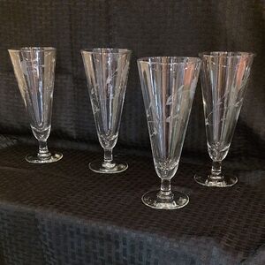 Pilsner Glasses Set Of 4